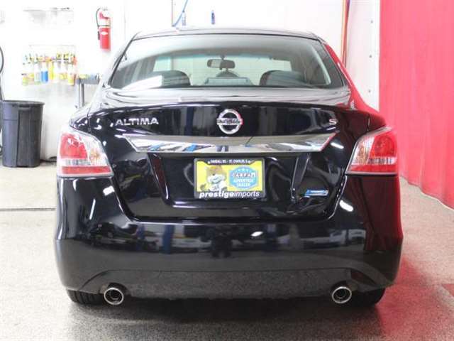 2014 Nissan Altima 2.5 S 4dr Sedan